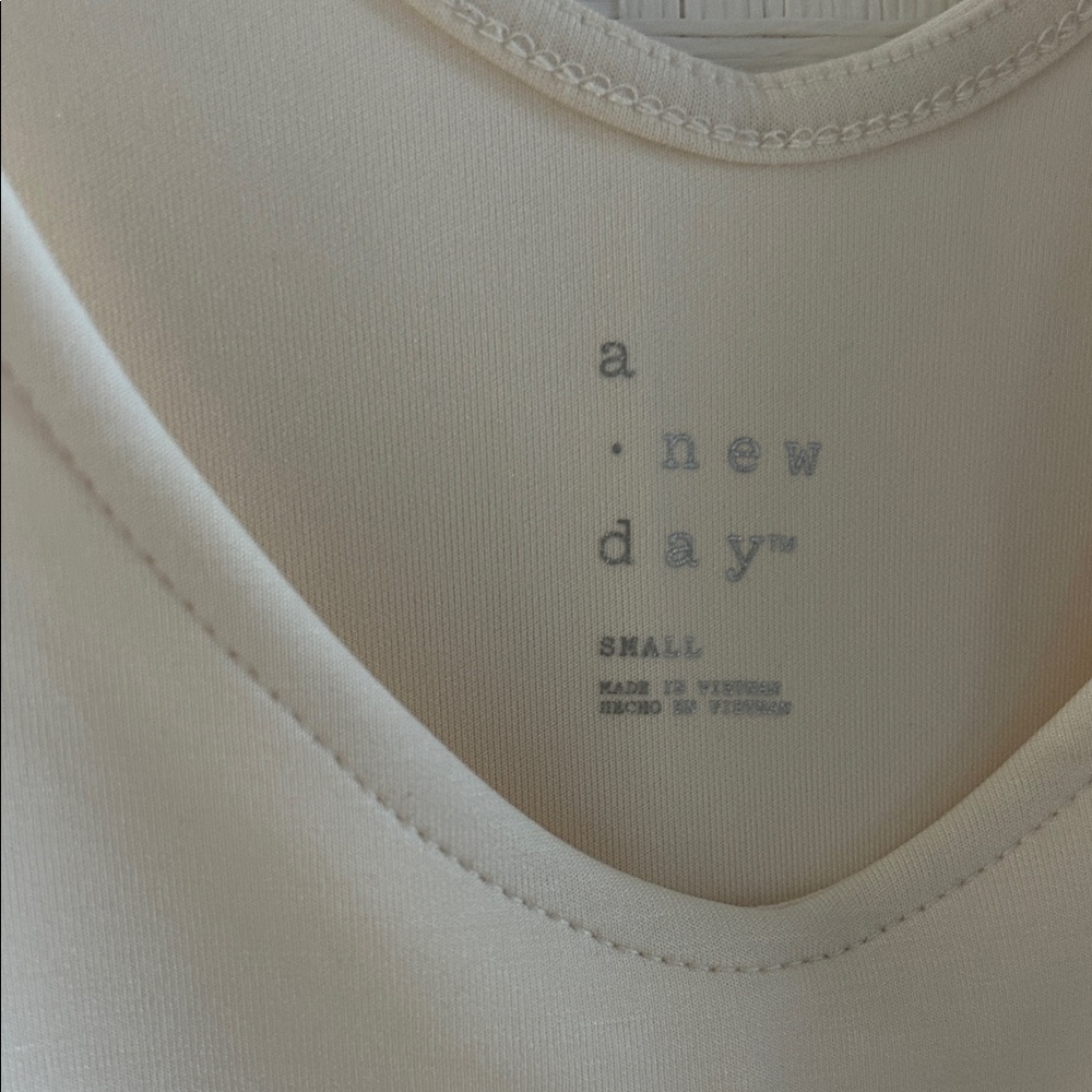 A New Day Sleeveless Cream Jumpsuit with pockets - Picture 2 of 7